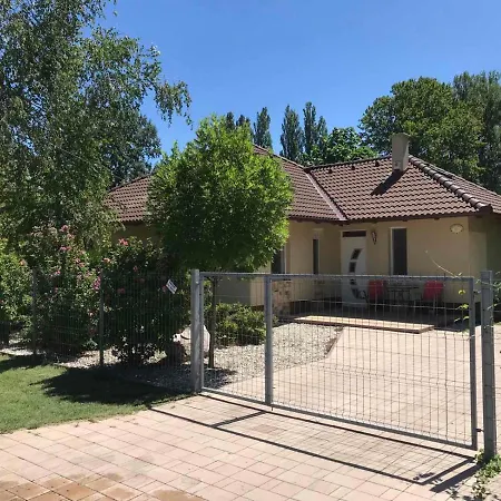 Liget Σπίτι διακοπών Balatonföldvár